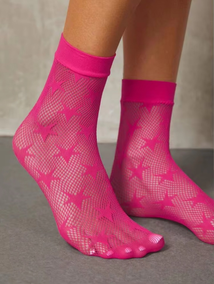 Women’s Hot Pink Sheer Mesh Ankle Socks with Star Pattern – Stretchy Casual Fashion Socks
